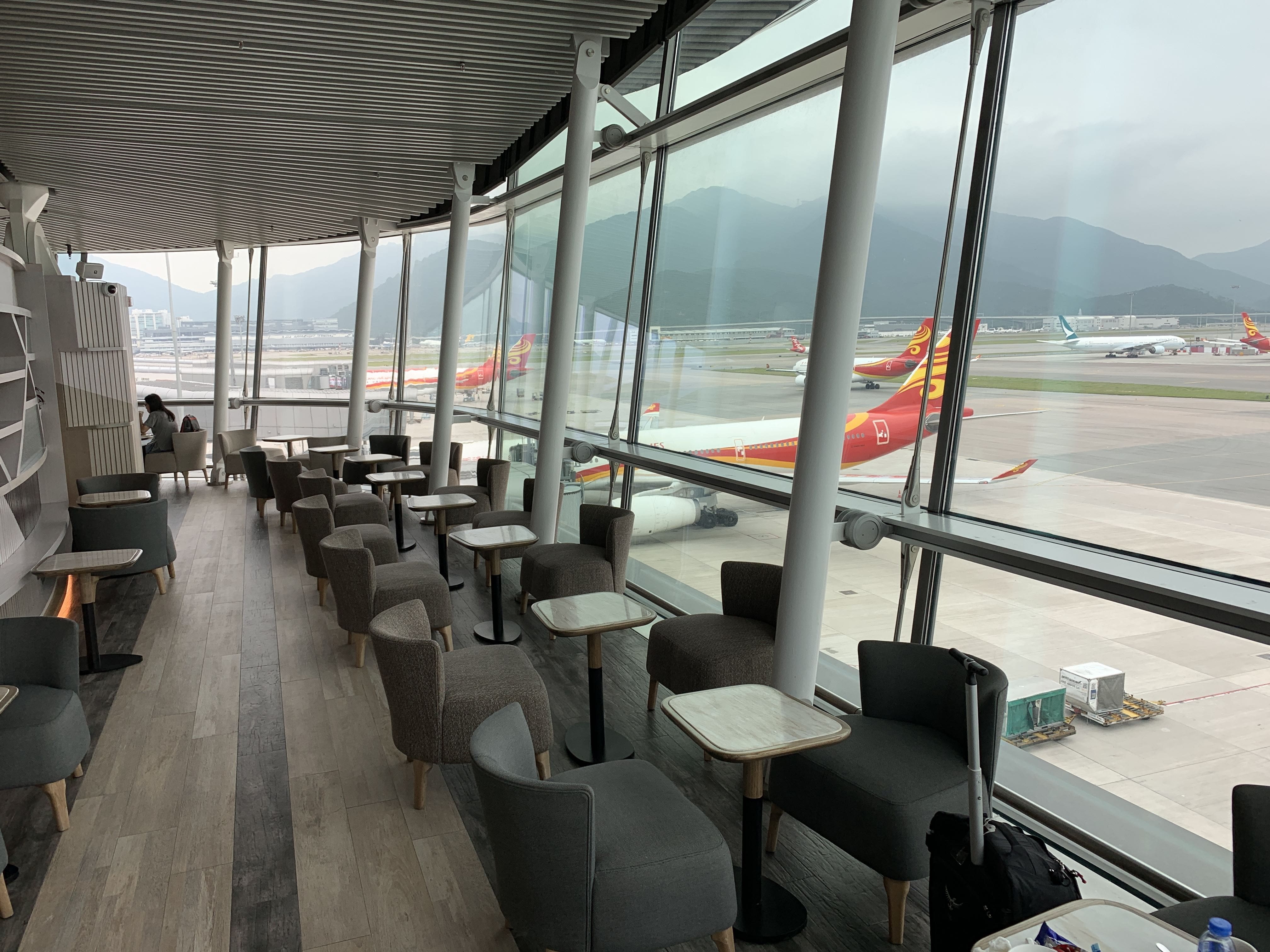 Hong Kong Airlines Autus Lounge