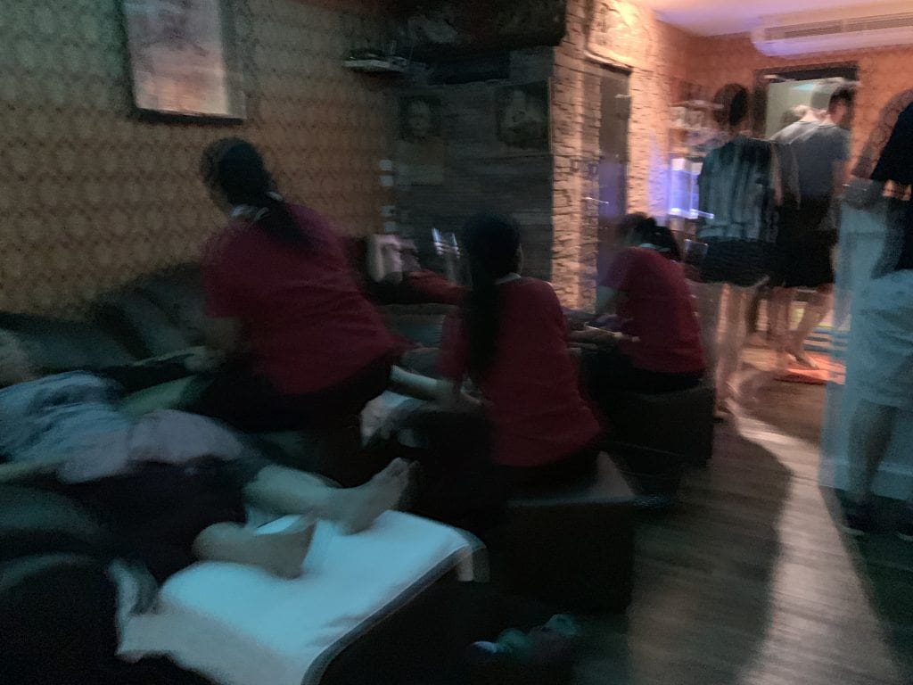 massage parlor bangkok