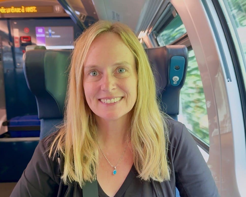 How do I pick a seat on a train in Europe